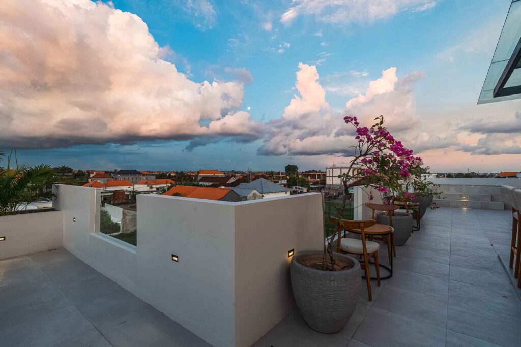 Rooftop Lounge