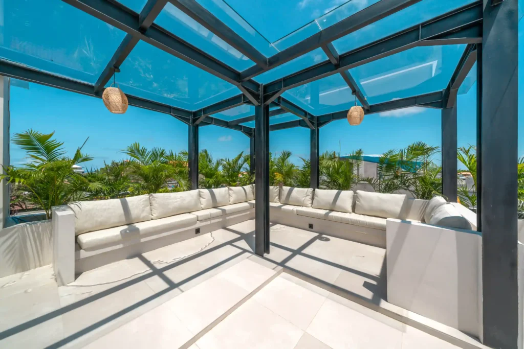 Rooftop-bali-mansion
