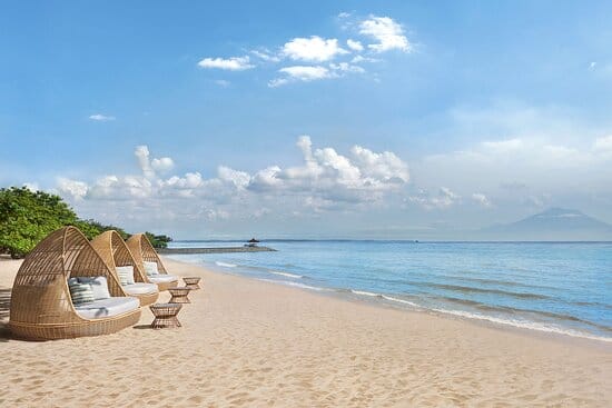 beachfront-resort-in-bali