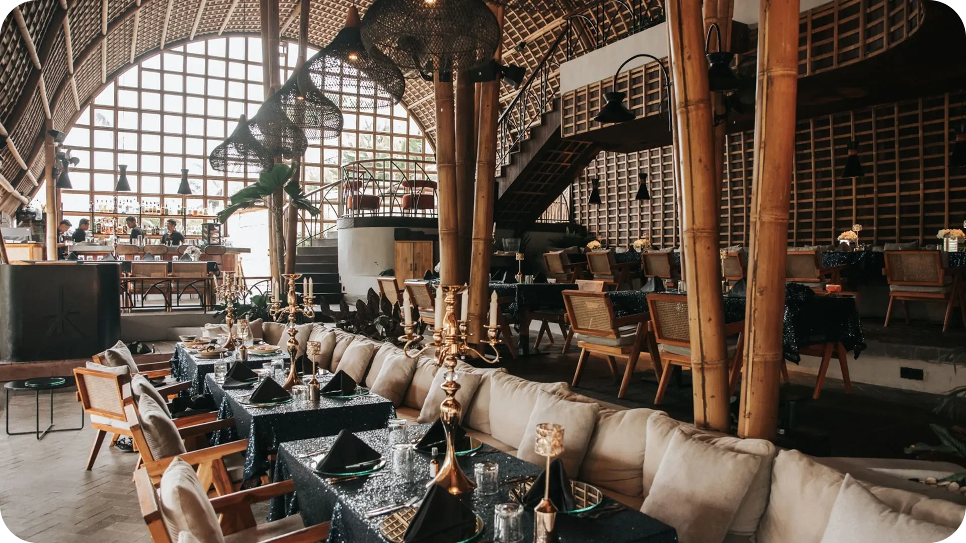12 Best Restaurants in Ubud, Seminyak, and Canggu 9 Akar