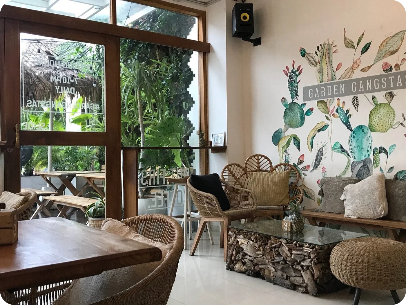 12 Best Restaurants in Ubud, Seminyak, and Canggu 29 Cafe Organic