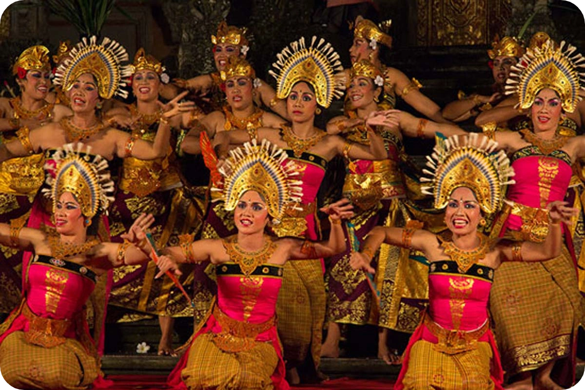 A Guide to Bali’s Traditional Dance Performances 17 janger