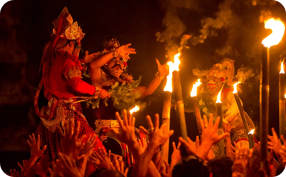 A Guide to Bali’s Traditional Dance Performances 16 kecak
