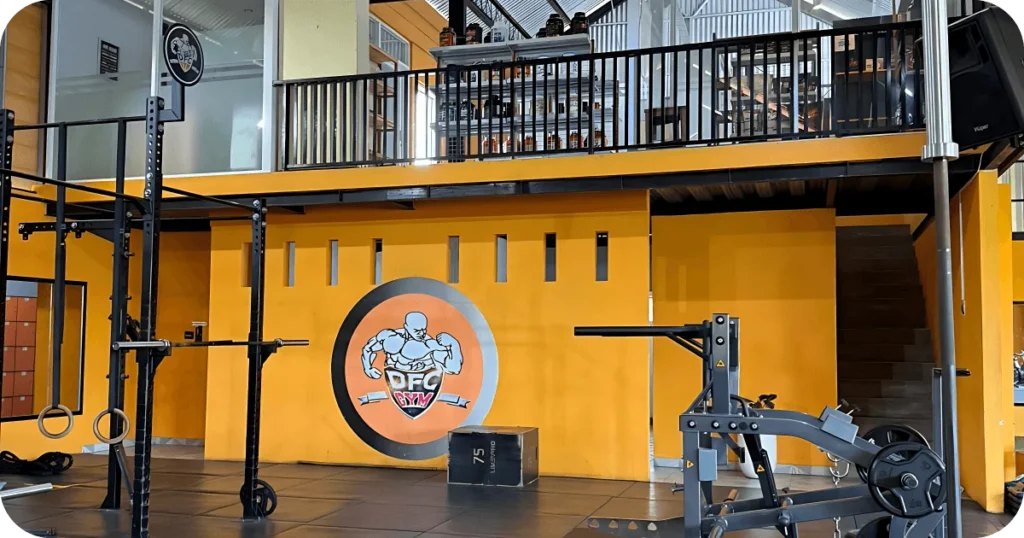 DFC Gym Review: interior with squat racks, mezzanine and plyo box